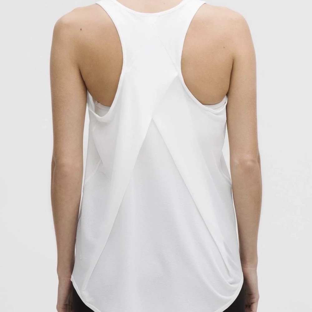 Lululemon Essential Tank Racerback PLEATED• WHITE• NWT•Size 2 - Picture 6 of 14